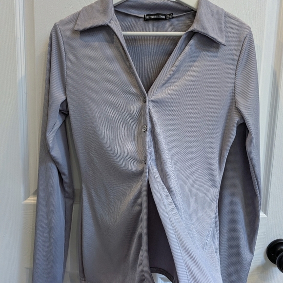 PrettyLittleThing Button-Down Shirt - Picture 2 of 5